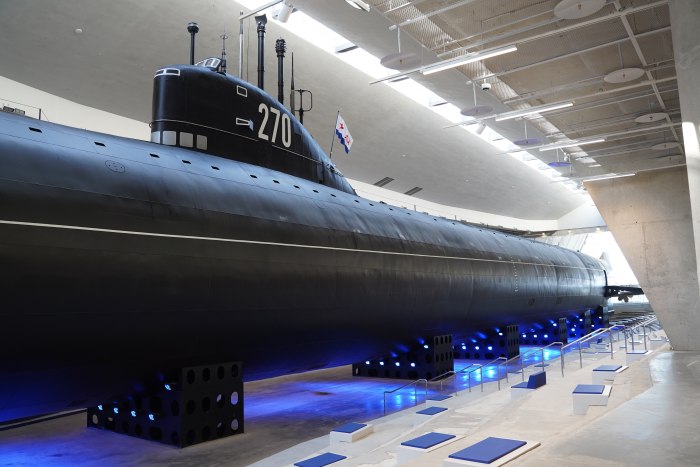 Подводная лодка в Кронштадте музей к-3