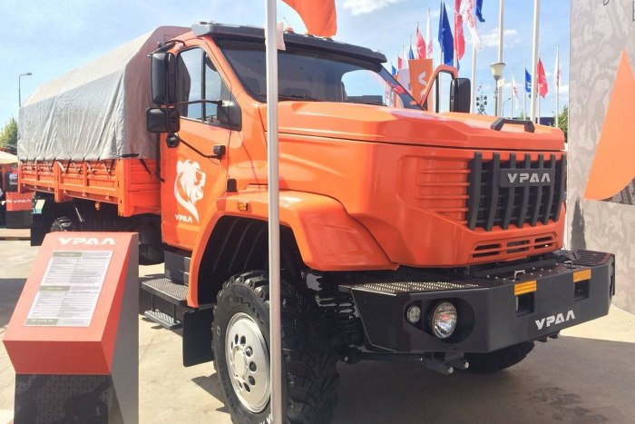 Автомобили Урал 4360