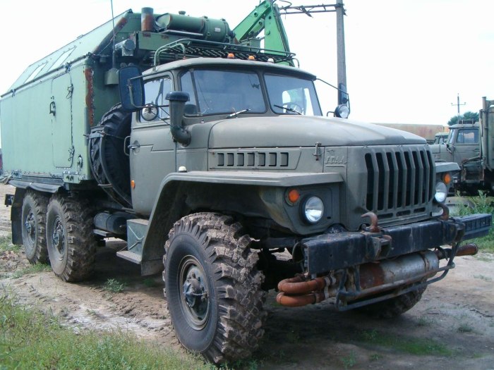 Урал 4320 бензиновый