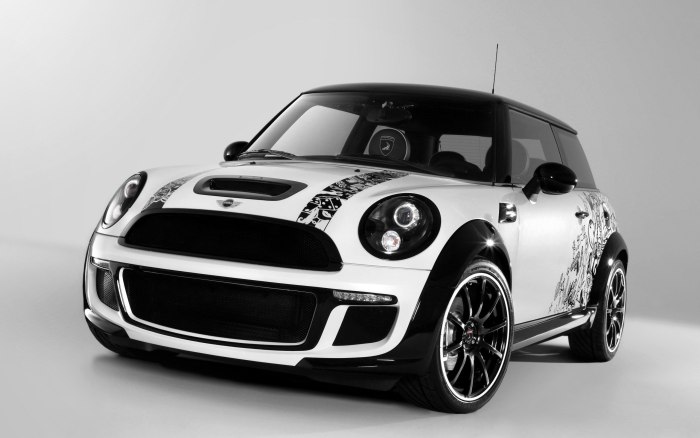 Mini Cooper белый