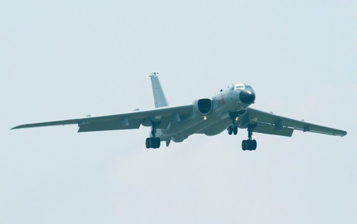 Хун 6к бомбардировщик