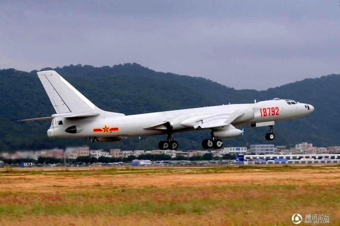 Хун 6к бомбардировщик