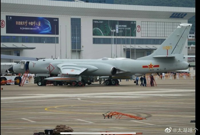 Китайский бомбардировщик h-6n