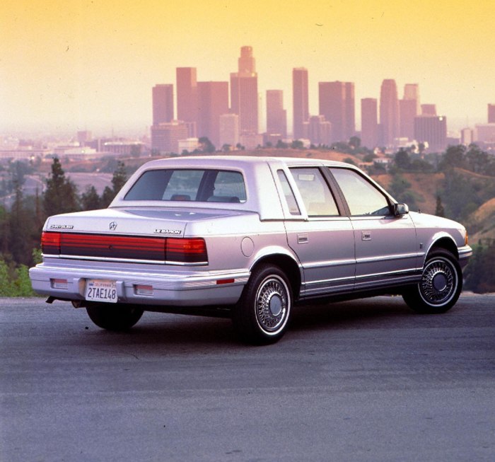 Chrysler LEBARON 1990