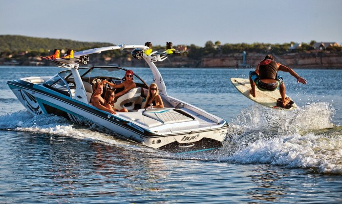 Моторный катер xsr48.