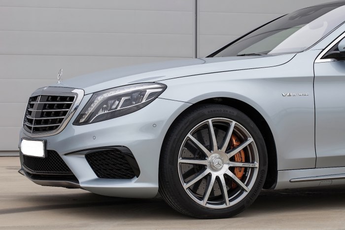 Mercedes 222 AMG