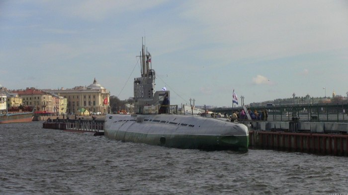 Подводная лодка музей СПБ