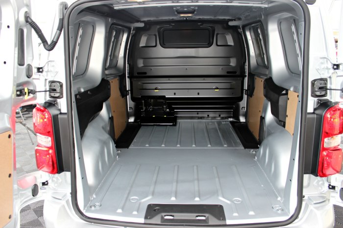 Peugeot Expert traveller 2020