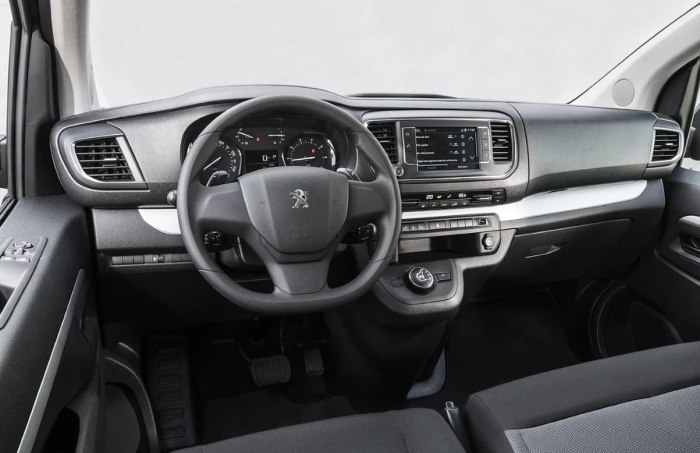 Peugeot Expert traveller 2020