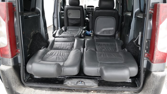 Peugeot Expert traveller салон