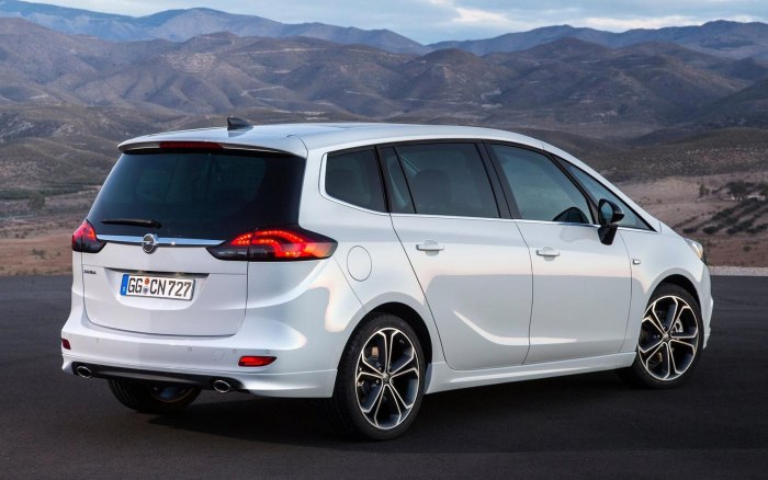 Opel Zafira Tourer 2020