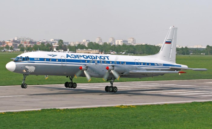 Ил-18 Остафьево