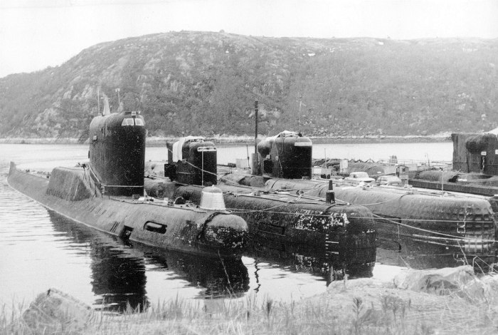 Советская атомная подводная лодка к-19