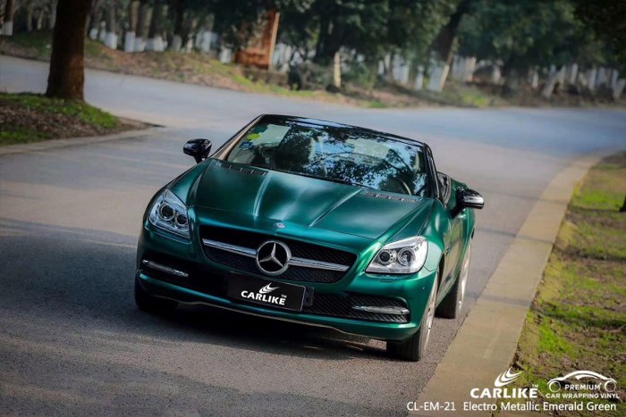 Мерседес SLK зеленый