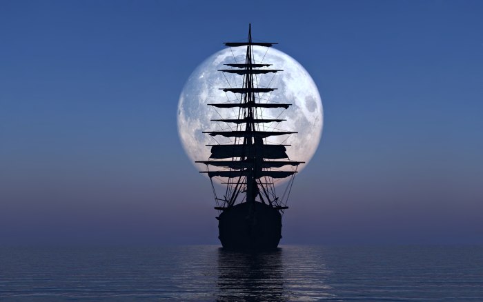 Корабль в море