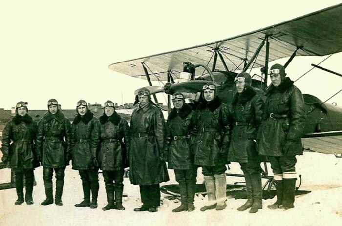 Энгельсская Авиационная школа пилотов 1942