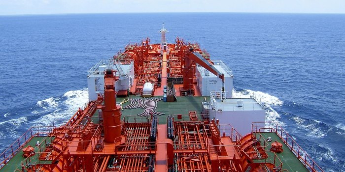 Oil Chem/ Chemical Tanker