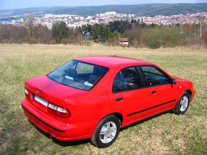 Nissan Almera n15 1998