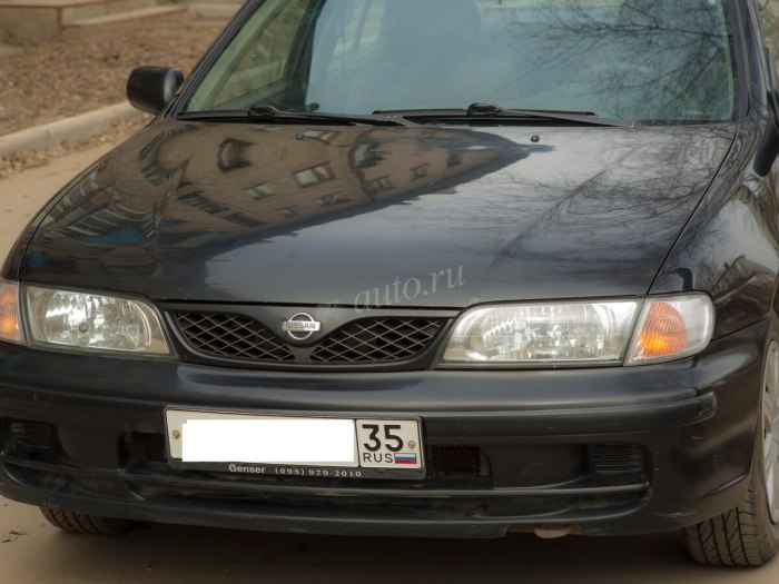 Almera седан (n15)