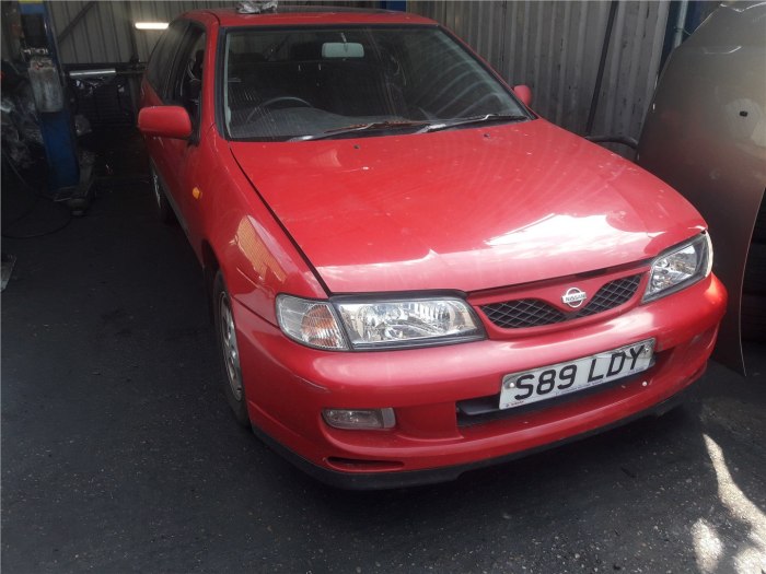 Nissan Almera n15 1998