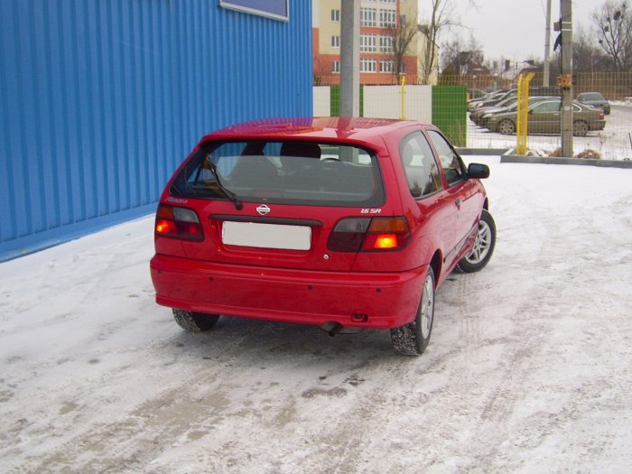 Nissan Almera хэтчбек n15