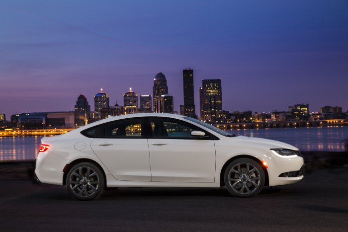 Chrysler 200 2014