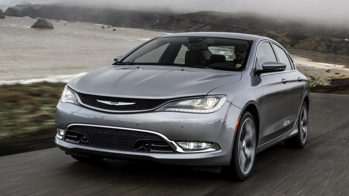 Chrysler 200