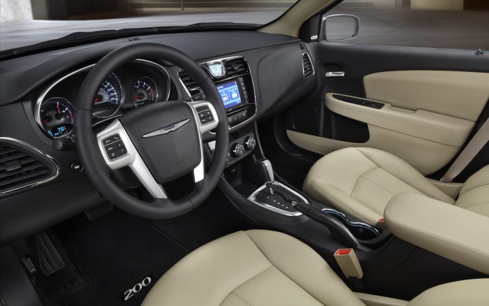 Chrysler 200 2010