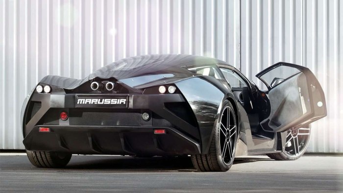 Спорткар Marussia b2
