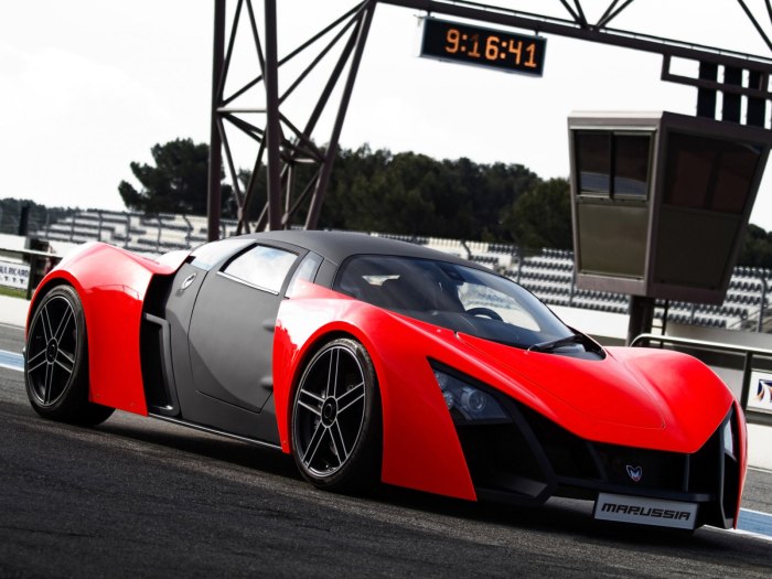 Спорткар Marussia b2
