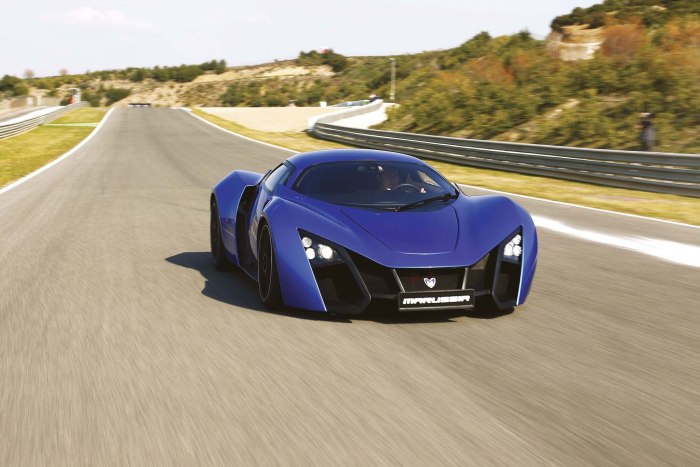 Спорткар Marussia b2