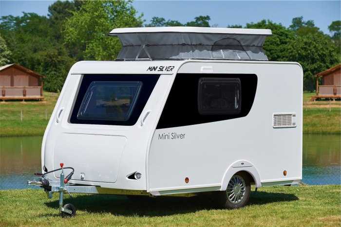 Mini Caravan USA 750