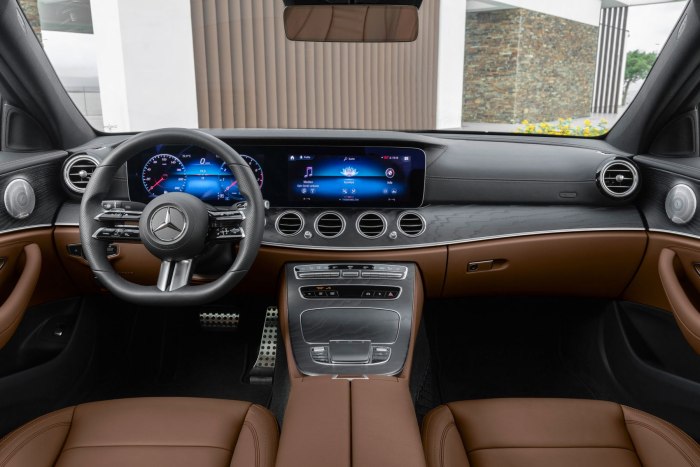 Мерседес Бенц e class w213