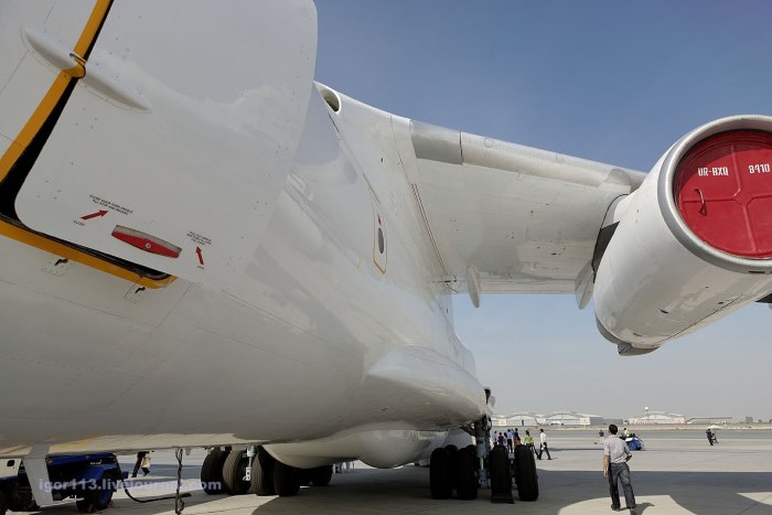 Ил-76 грузовой отсек