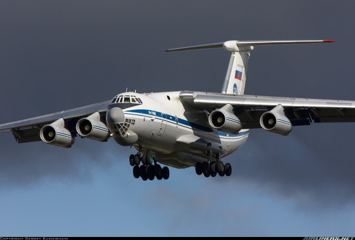 Военно-транспортный самолёт ил-76мд