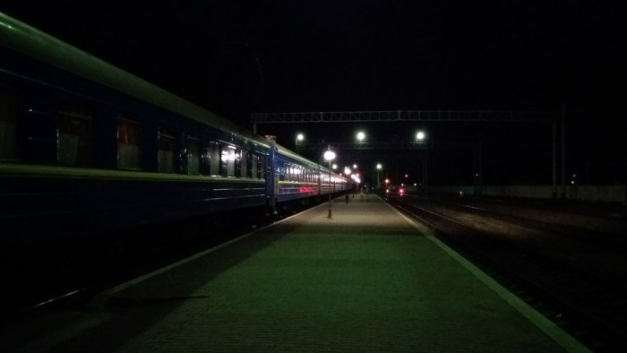 Московский вокзал Перон вечер