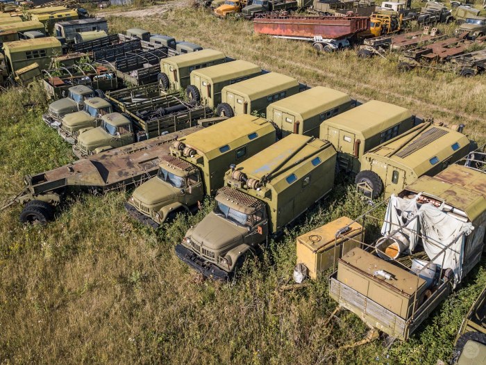 Свалка военной техники