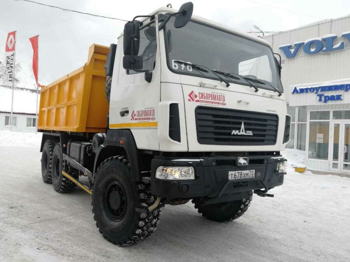 Самосвал 6х6 МАЗ 780130