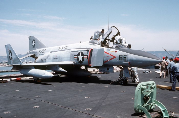 F 4 Phantom 2