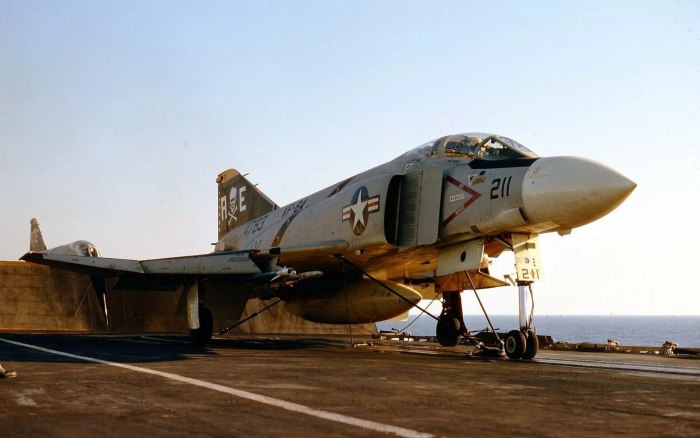 F-4j Phantom II