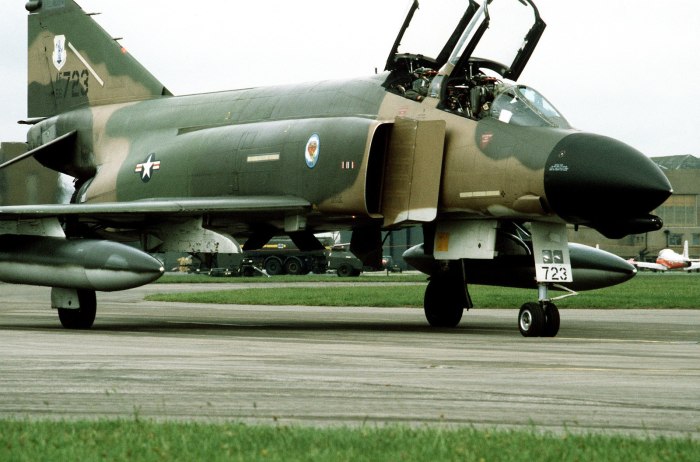 Самолет f-4e Phantom II