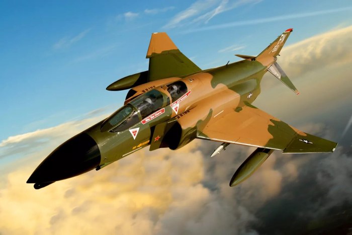 F 4 Phantom 2