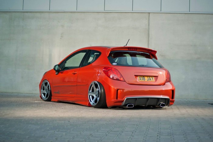 Пежо 207 gt
