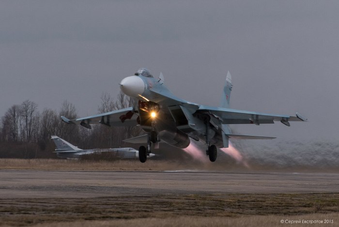 Аэродром Чкаловский новые истребители
