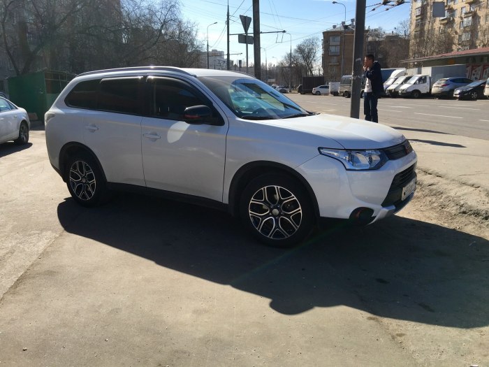 R17 Outlander 3