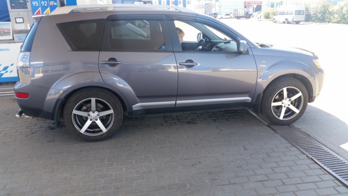 Mitsubishi Outlander XL диски r18