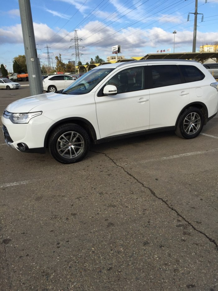 R17 Outlander 3