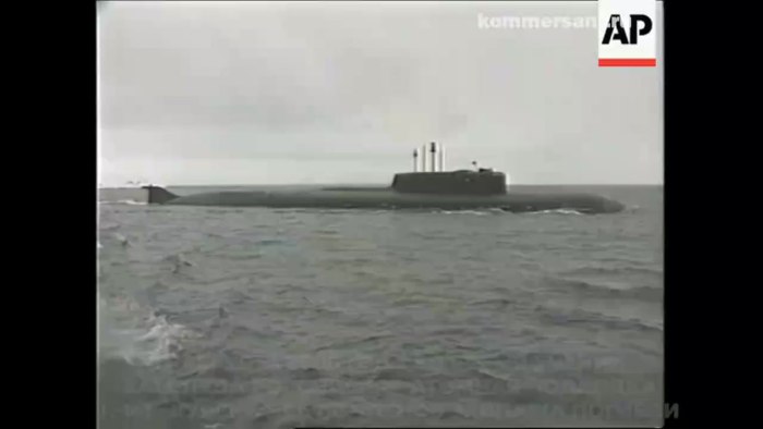 Подводная лодка Курск фото под водой