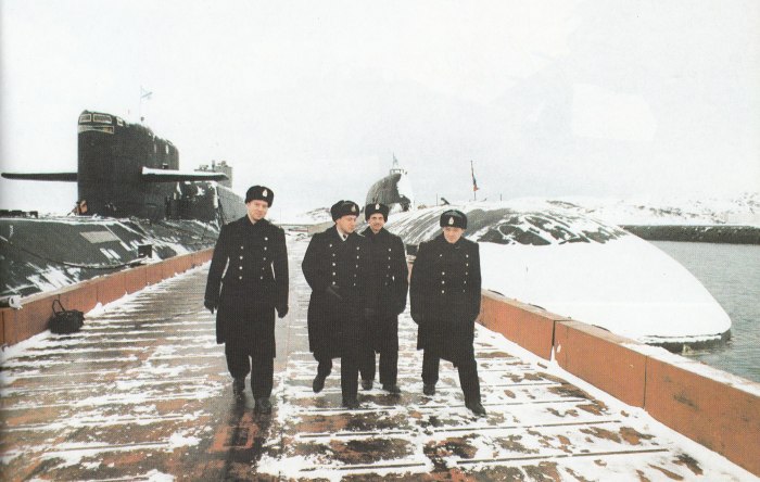 Экипаж крейсера Фрунзе 1987