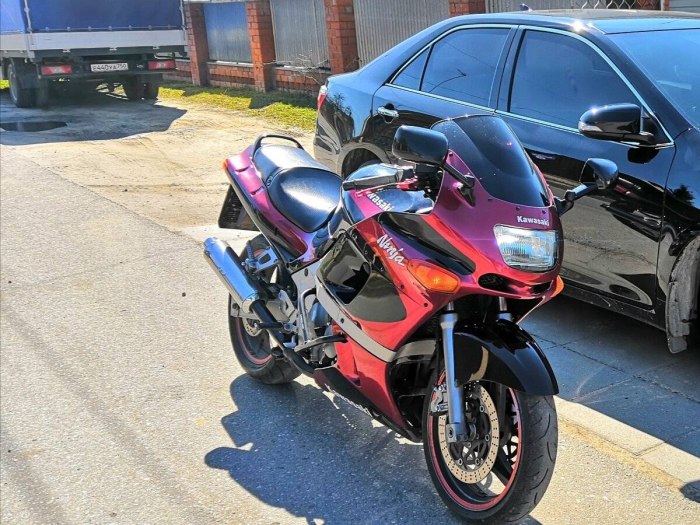 Kawasaki ZZR 400